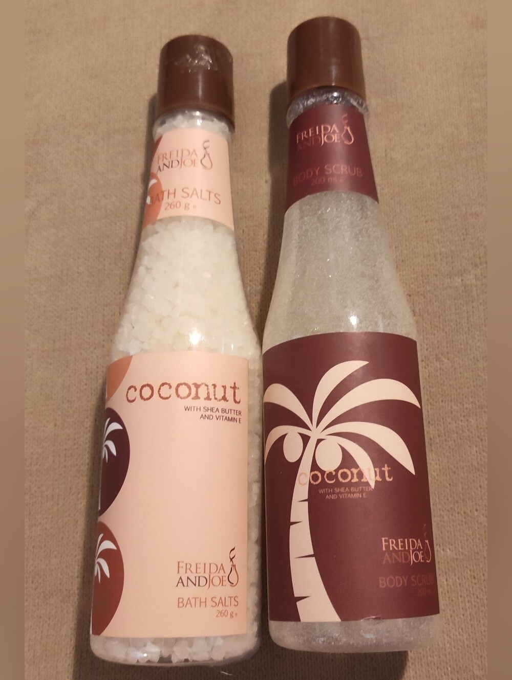 Freida And Joe- Coconut Bath Salts & Body Scrub